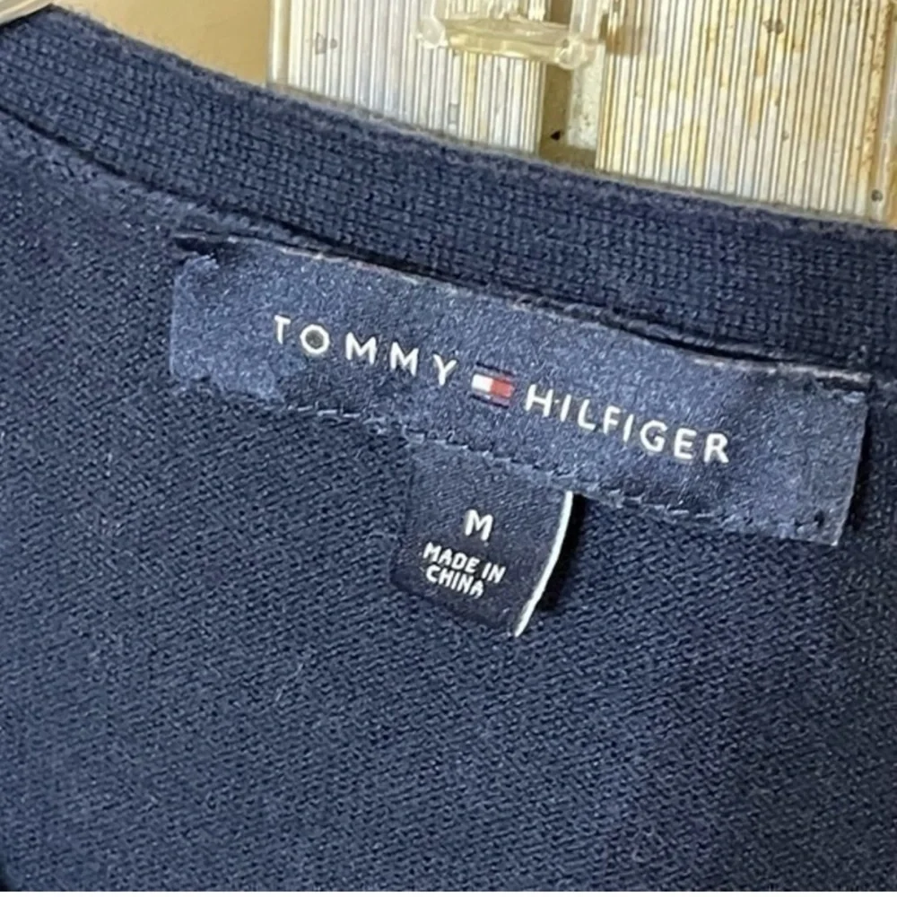 TOMMY HILFIGER V-NECK ARGYLE SWEATER SZ MEDIUM NAVY/WHITE/RED 100% COTTON - Picture 4 of 7